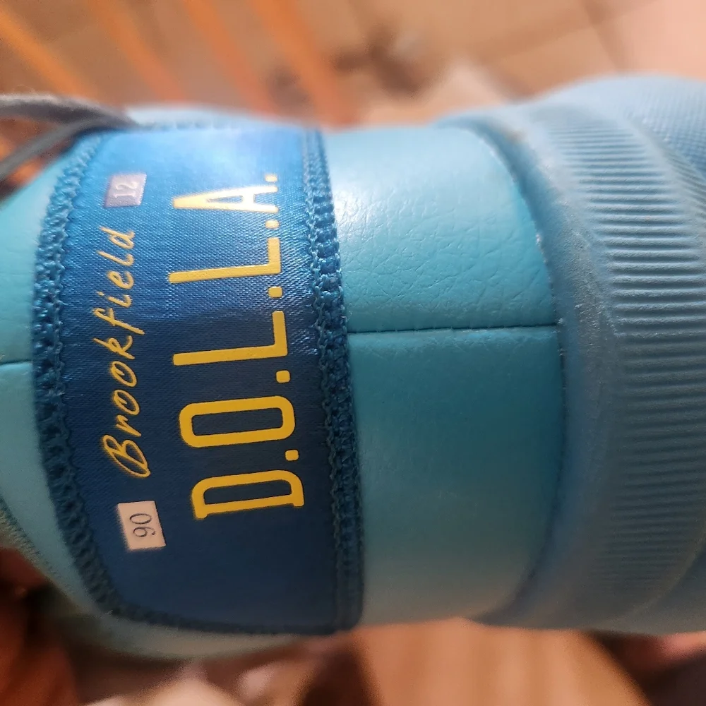 Adidas D.O.L.L.A. Basketball Sneaker - Picture 6 of 6